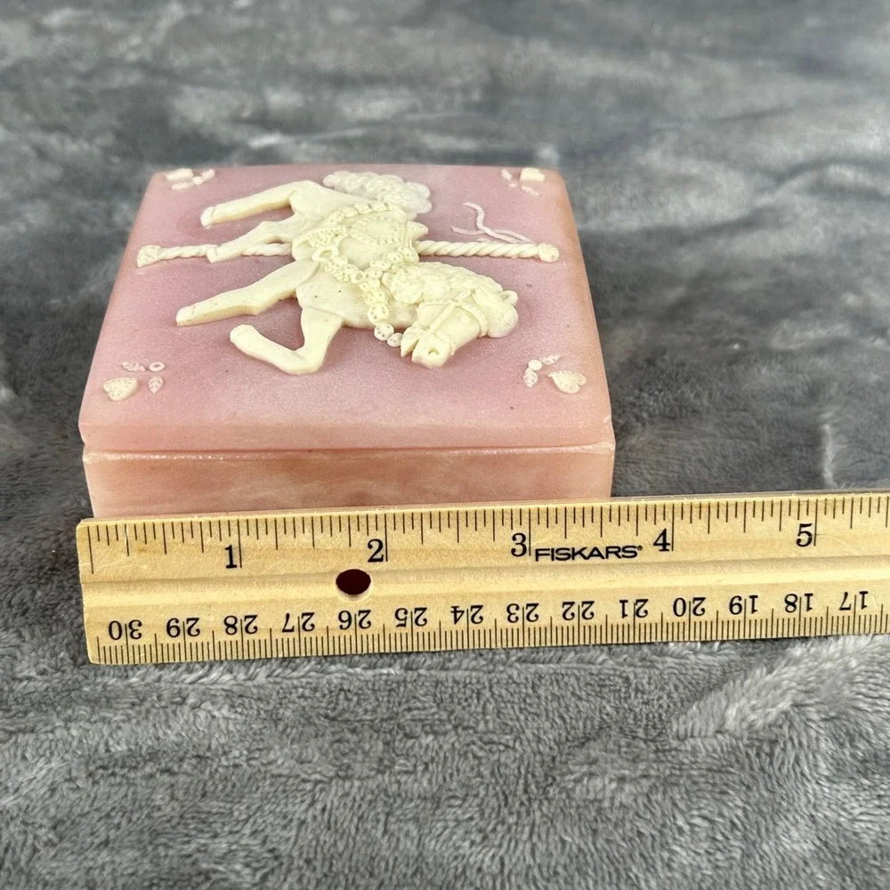 Vintage Design Gifts USA Pink Alabaster Carousel Horse Trinket Jewelry Box